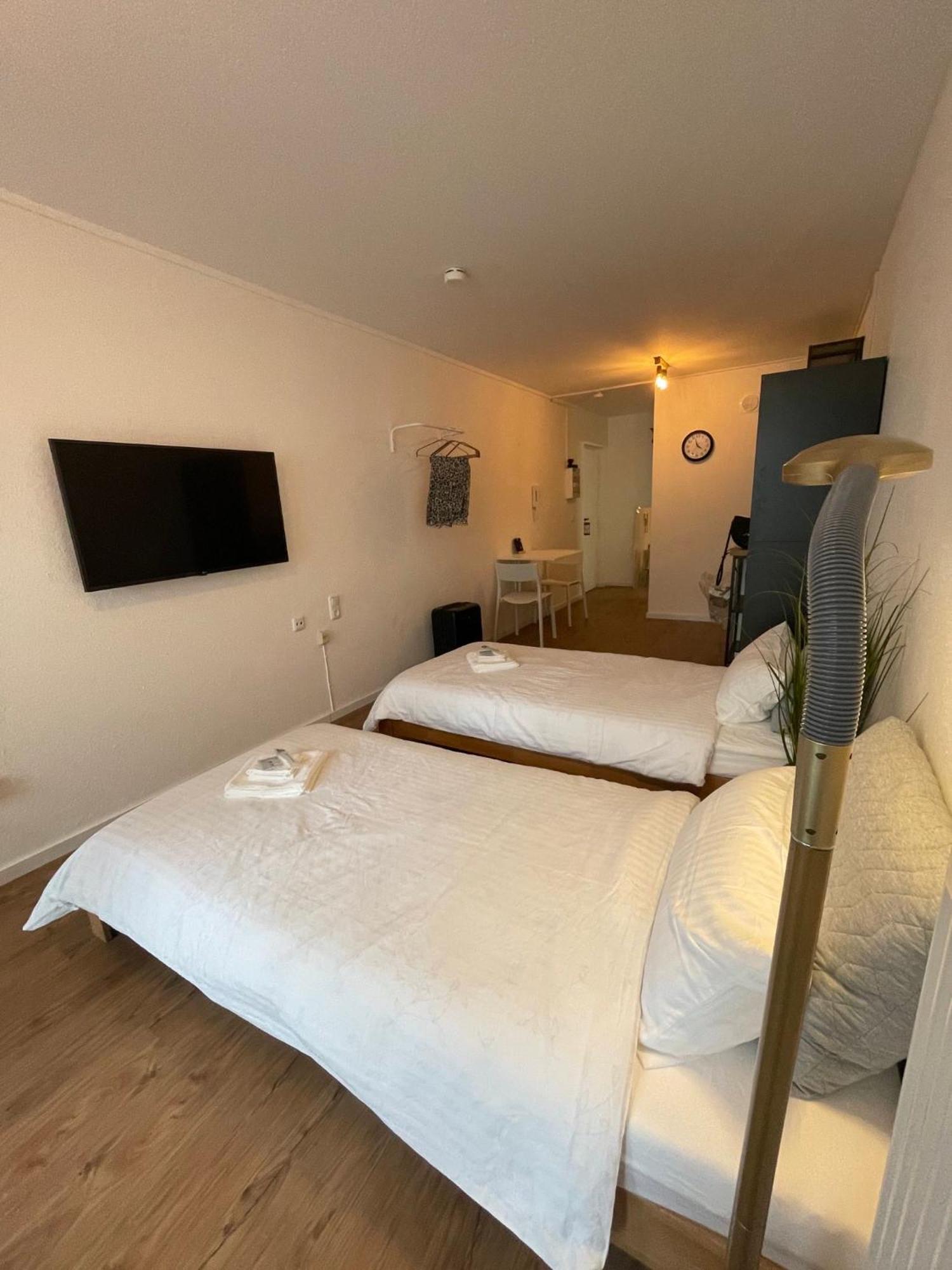Apartment Mit Kuechenzeile, Stadtnah & Kostenlos Parken Passavia Esterno foto